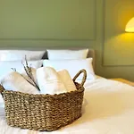Hyggeliving - Deluxe - 90qm - Balkon - Gartenblick - 55 Zoll Tv - Boxspringbetten - Hunde - - Fahrradkeller *