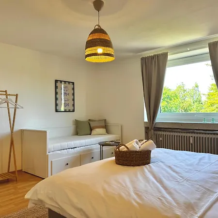 Hyggeliving - 90qm - Balkon - 55 Zoll Tv - Boxspringbetten - Kueche - Jette *