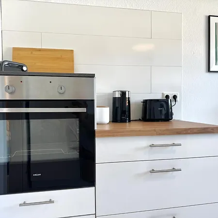 Apartment Hyggeliving - 90qm - Balkon - 55 Zoll Tv - Boxspringbetten - Kueche - Jette